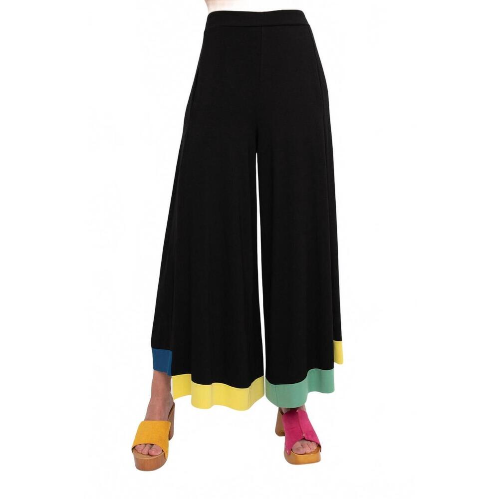NEW OZAI N KU spray pant in black multi
